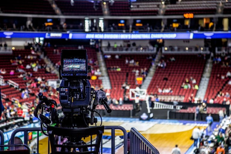 resized_sports_broadcasting_1
